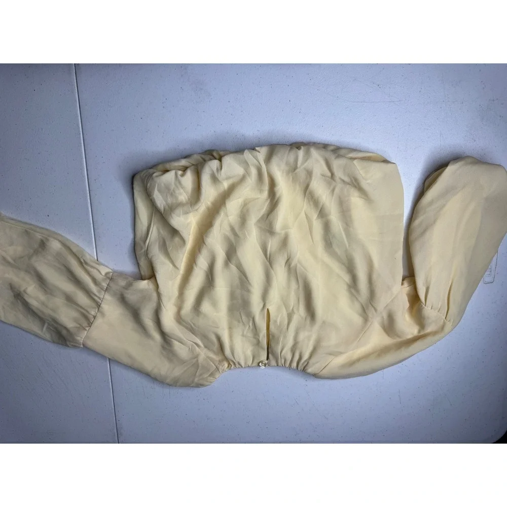 Gb Girls Light Yellow Long Sleeve Puff Sleeve Blouse Top Size 5 Keyhole Back